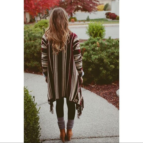 ✨ Forever 21 ‘Folk Girl Fringed Cardigan✨ - Picture 6 of 8